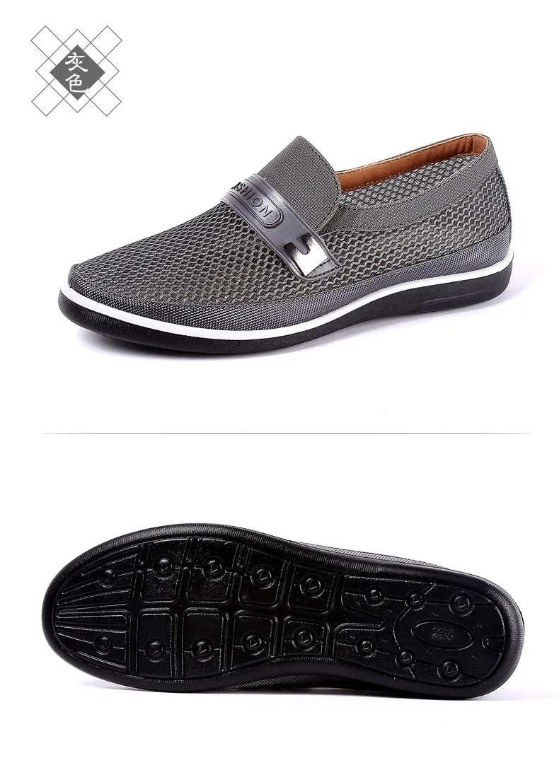 Nuevos zapatos de verano de malla transpirable para hombre, ligeros, planos, informales, de diseño a la moda, mocasines para hombre en color beige