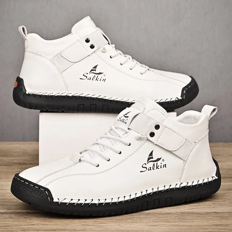 Nuevos zapatos casuales de cuero hechos a mano 2024 para hombre, zapatillas de diseño, zapatos de cuero transpirables para hombre, botines para exteriores para hombre.