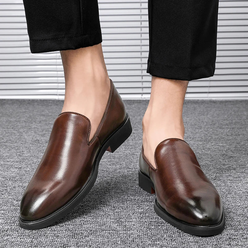 Zapatos formales de cuero sin cordones para hombre, mocasines casuales, zapatos de boda negros, elegantes zapatos Oxford de punta puntiaguda para oficina