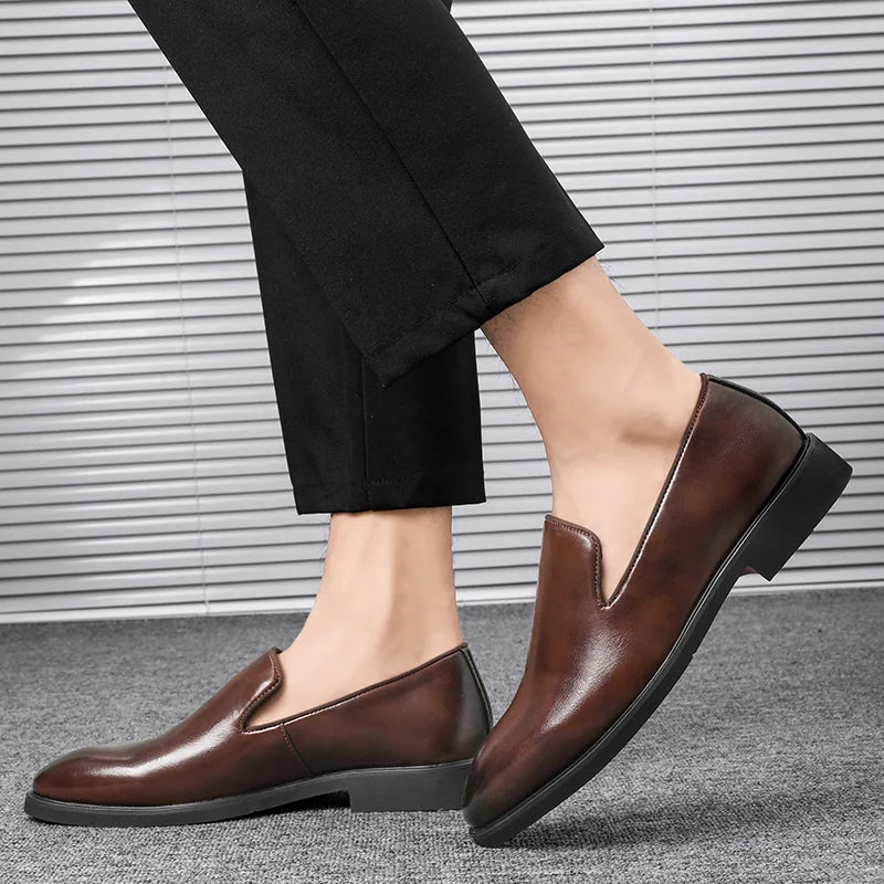 Zapatos formales de cuero sin cordones para hombre, mocasines casuales, zapatos de boda negros, elegantes zapatos Oxford de punta puntiaguda para oficina