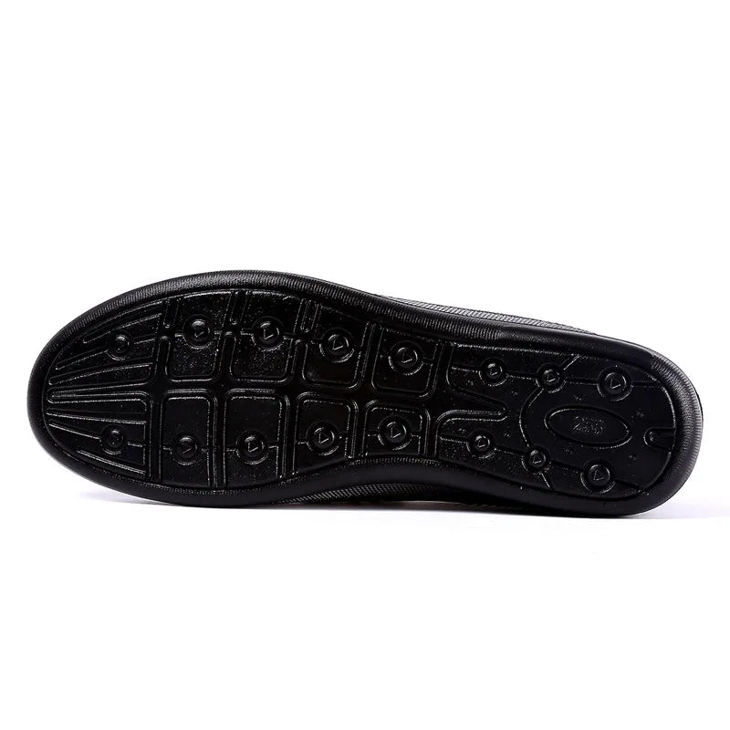 New Summer Breathable Mesh Men Shoes Lightweight Flat Casual Fashion Designer Men Loafers Beige