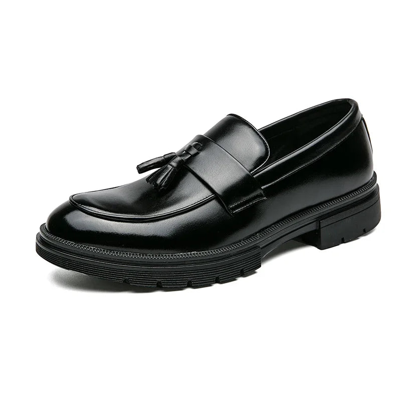 Zapatos de marca de lujo para hombre, mocasines suaves de talla grande 46, mocasines de hombre de cuero de alta calidad con borlas, zapatos planos de conducción