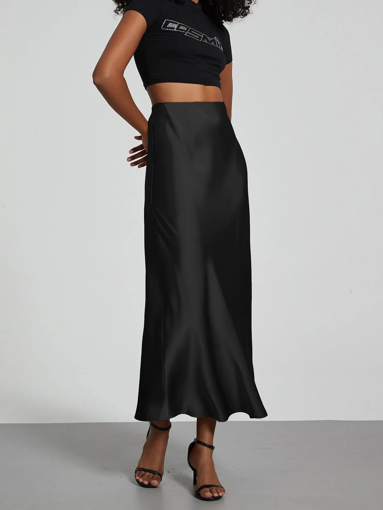 Falda larga de satén de moda para fiesta, cintura alta, color liso, informal, básica, de cola de pez, atuendo elegante de verano para mujer 2025