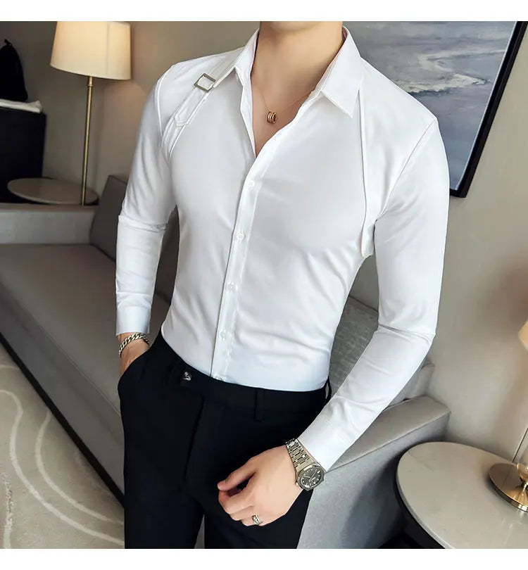 Camisa con diseño decorativo de tiras, ropa para hombre 2023, camisa coreana de manga larga, corte entallado, informal, ideal para discotecas y bailes de graduación.