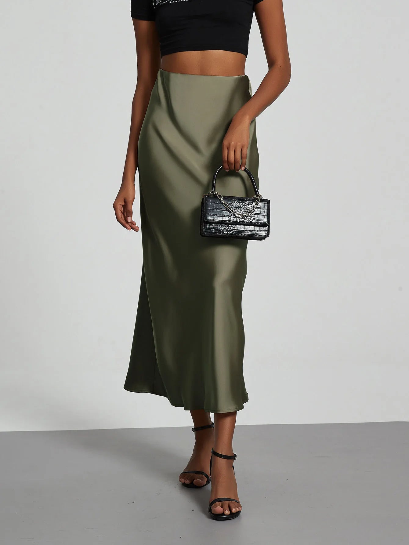 Falda larga de satén de moda para fiesta, cintura alta, color liso, informal, básica, de cola de pez, atuendo elegante de verano para mujer 2025