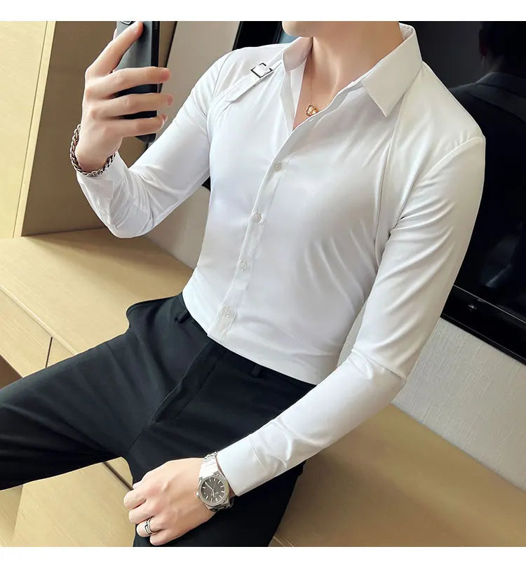 Camisa con diseño decorativo de tiras, ropa para hombre 2023, camisa coreana de manga larga, corte entallado, informal, ideal para discotecas y bailes de graduación.