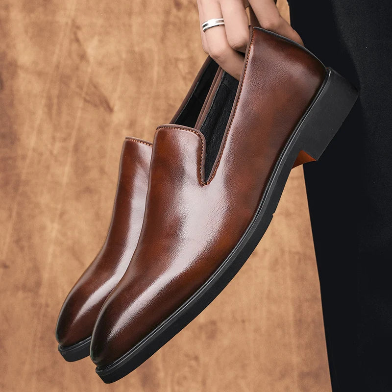 Zapatos formales de cuero sin cordones para hombre, mocasines casuales, zapatos de boda negros, elegantes zapatos Oxford de punta puntiaguda para oficina
