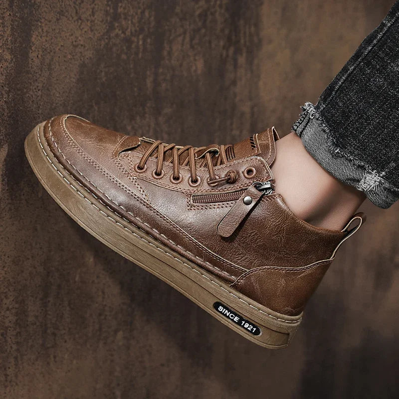 Botas masculinas de inverno, sapatos de couro de cano alto da moda, sapatos de algodão, botas de cano curto da moda, sapatos casuais para negócios e atividades ao ar livre, tênis masculinos novos