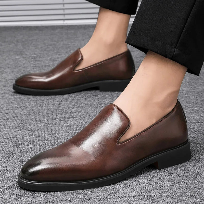 Zapatos formales de cuero sin cordones para hombre, mocasines casuales, zapatos de boda negros, elegantes zapatos Oxford de punta puntiaguda para oficina