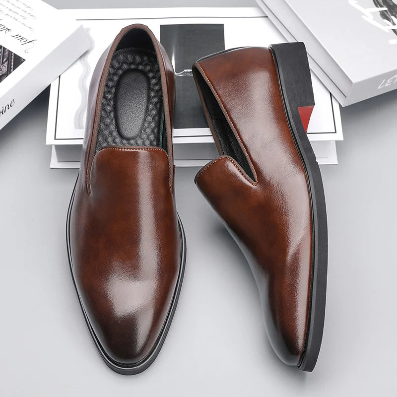 Zapatos formales de cuero sin cordones para hombre, mocasines casuales, zapatos de boda negros, elegantes zapatos Oxford de punta puntiaguda para oficina