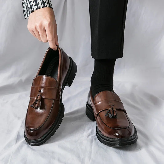 Luxury brand shoes men soft loafers plus size 46 men's loafers high quality leather shoes with tassels flat driving shoes