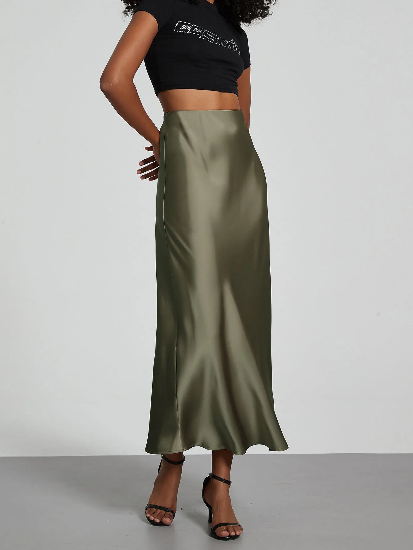 Falda larga de satén de moda para fiesta, cintura alta, color liso, informal, básica, de cola de pez, atuendo elegante de verano para mujer 2025