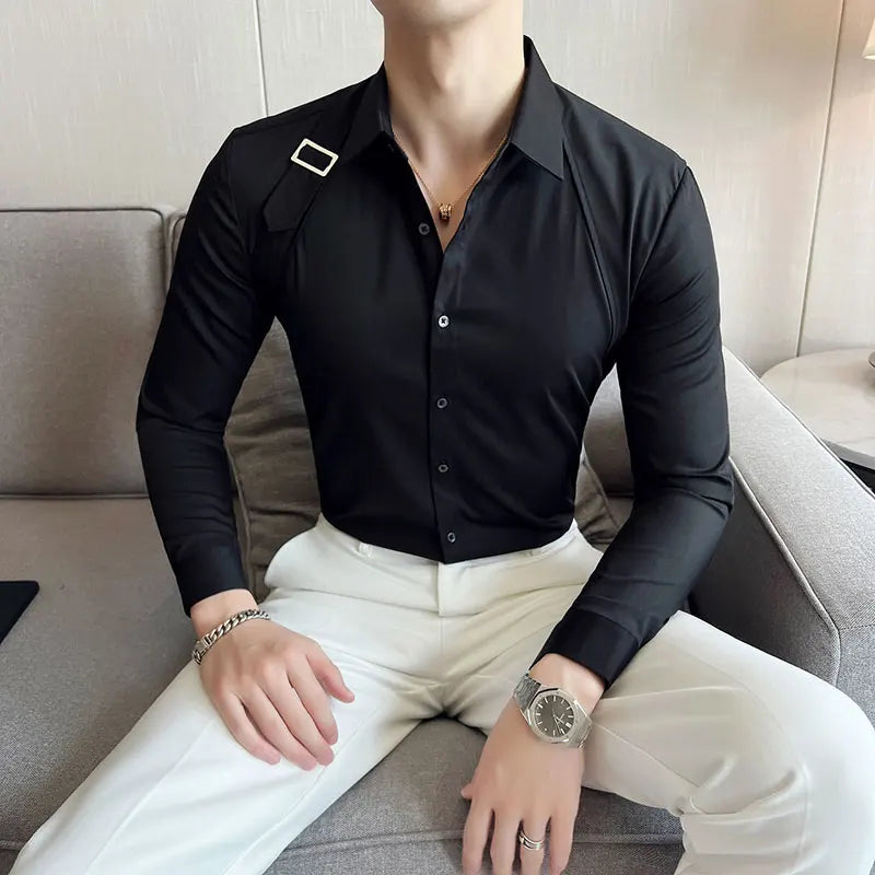 Camisa con diseño decorativo de tiras, ropa para hombre 2023, camisa coreana de manga larga, corte entallado, informal, ideal para discotecas y bailes de graduación.