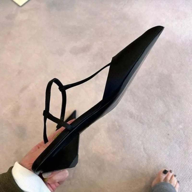 Zapatos de marca para mujer, sandalias sexis de punta puntiaguda, cómodas, de tacón bajo, de moda, sencillas, versátiles y de talla grande.