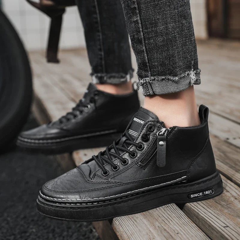 Botas masculinas de inverno, sapatos de couro de cano alto da moda, sapatos de algodão, botas de cano curto da moda, sapatos casuais para negócios e atividades ao ar livre, tênis masculinos novos
